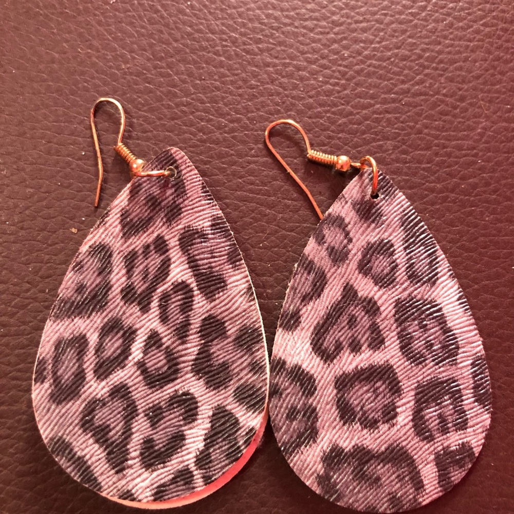 Gray Leopard Print Teardrop Earrings - image 1